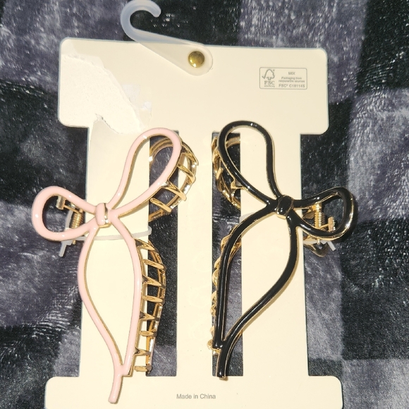 Piper Black and Pink Hair Clips - Picture 2 of 7